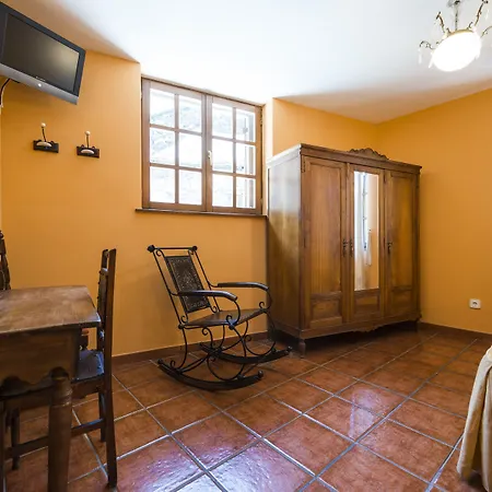 Rural Valle De Ancares Hotel 3*