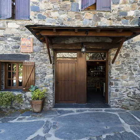 Rural Valle De Ancares Hotel 3*