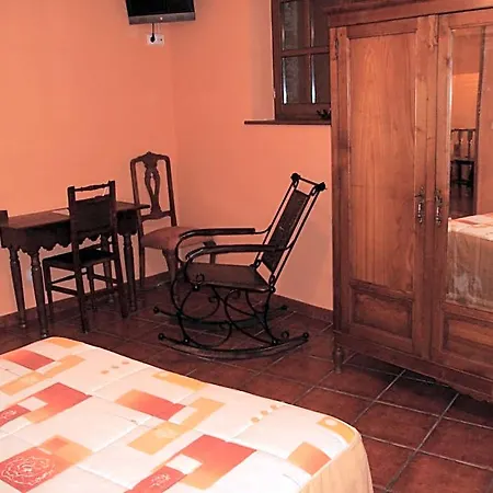 فندق Rural Valle De Ancares