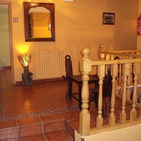 Rural Valle De Ancares Hotel 3*
