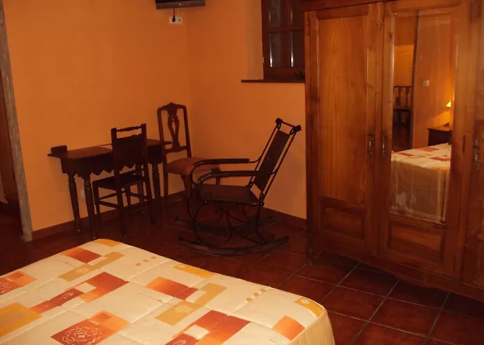 호텔 Rural Valle De Ancares 3*