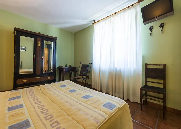 Rural Valle De Ancares 호텔 3*